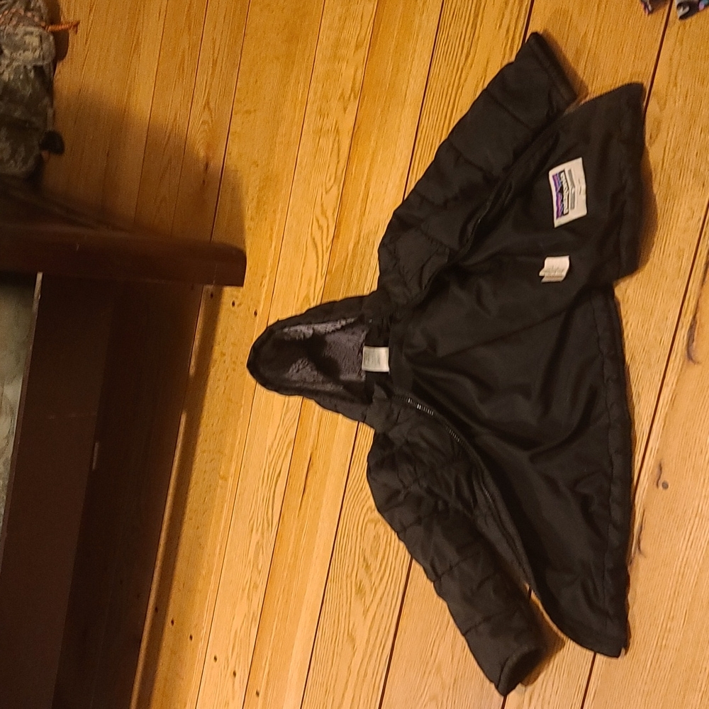 Patagonia girls jacket XS.